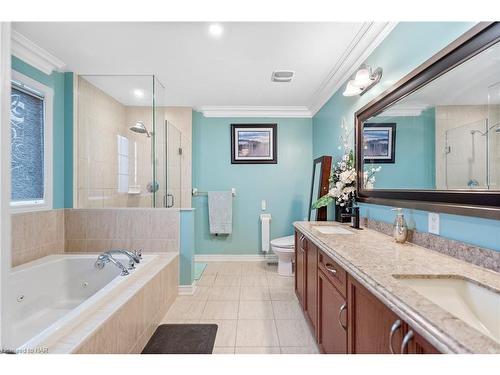 8892 Kudlac Street, Niagara Falls, ON - Indoor Photo Showing Bathroom