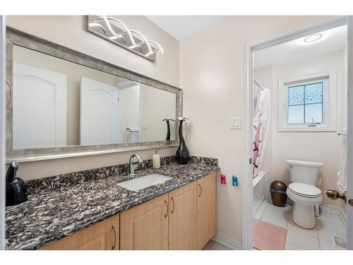 8892 Kudlac Street, Niagara Falls, ON - Indoor Photo Showing Bathroom