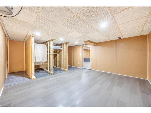 4658 Stanley Avenue, Niagara Falls, ON - Indoor Photo Showing Basement