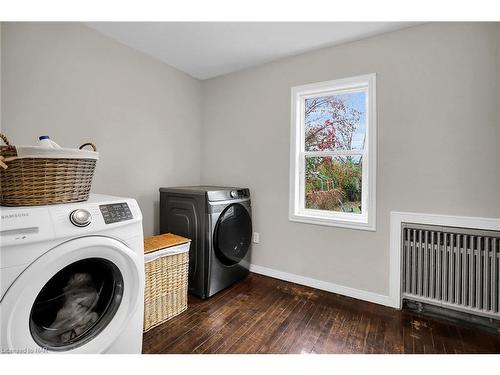 95 Omer Avenue, Port Colborne, ON - Indoor Photo Showing Laundry Room