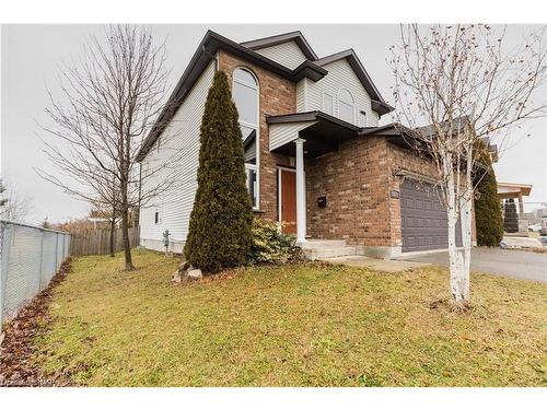 6877 Ailanthus Avenue, Niagara Falls, ON - Outdoor