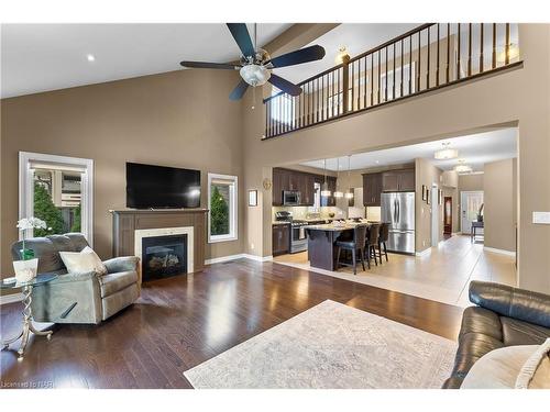 5803 Fiddlehead Lane, Niagara Falls, ON - Indoor Photo Showing Living Room With Fireplace