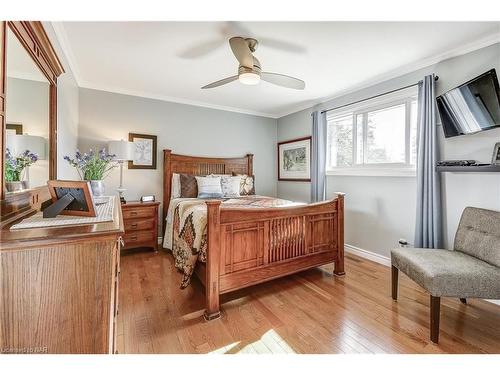 5 Upper Canada Drive, St. Catharines, ON - Indoor Photo Showing Bedroom