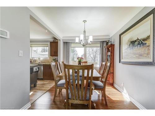 5 Upper Canada Drive, St. Catharines, ON - Indoor Photo Showing Dining Room