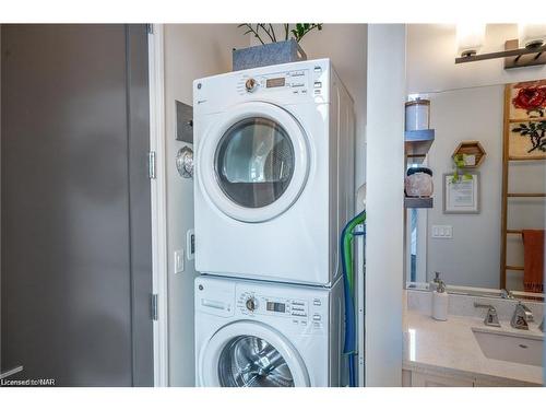 Lph10-112 King Street E, Hamilton, ON - Indoor Photo Showing Laundry Room