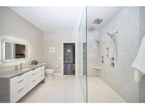 880 Metler Rd Road, Fenwick, ON - Indoor Photo Showing Bathroom