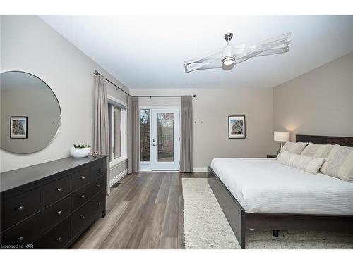 880 Metler Rd Road, Fenwick, ON - Indoor Photo Showing Bedroom