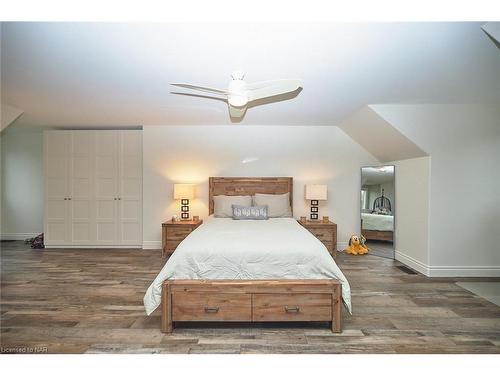 880 Metler Rd Road, Fenwick, ON - Indoor Photo Showing Bedroom