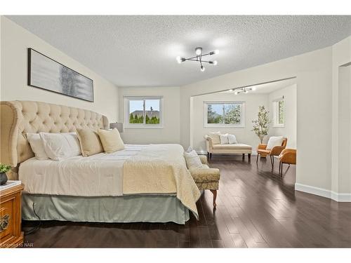 31 Bloomfield Trail, Richmond, ON - Indoor Photo Showing Bedroom