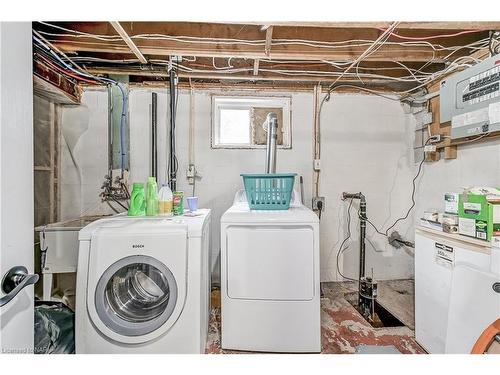 430 Concession 7 Road, Niagara-On-The-Lake, ON - Indoor Photo Showing Laundry Room