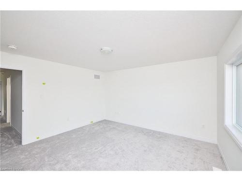 219 Port Crescent, Welland, ON - Indoor Photo Showing Other Room