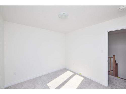 219 Port Crescent, Welland, ON - Indoor Photo Showing Other Room