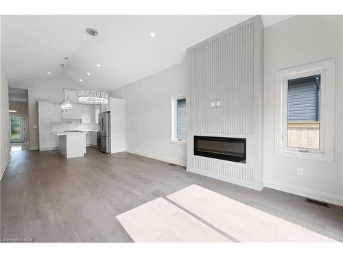 492 Vine Street, St. Catharines, ON - Indoor Photo Showing Living Room With Fireplace