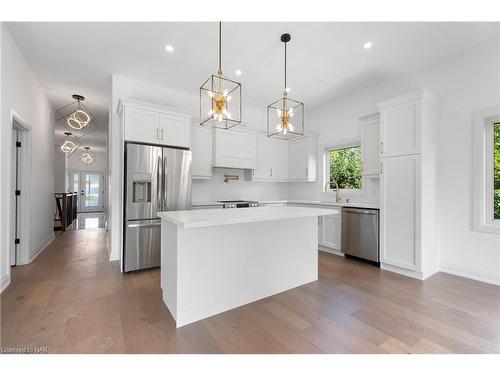 494 Vine Street, St. Catharines, ON - Indoor Photo Showing Kitchen With Upgraded Kitchen