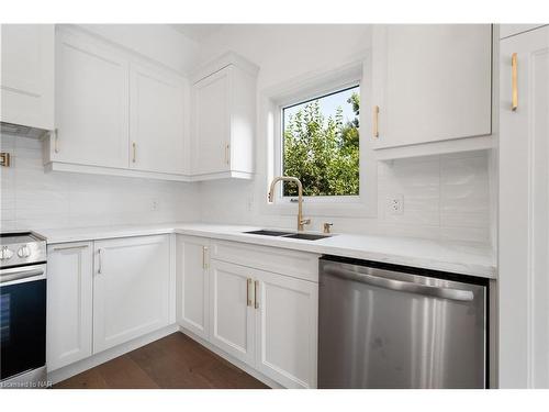 494 Vine Street, St. Catharines, ON - Indoor Photo Showing Kitchen