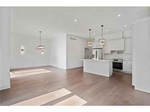 494 Vine Street, St. Catharines, ON - Indoor Photo Showing Kitchen