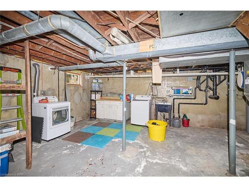 40252 Forks Road, Wainfleet, ON - Indoor Photo Showing Basement