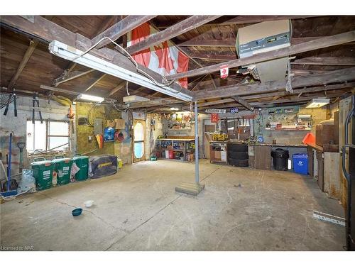 40252 Forks Road, Wainfleet, ON - Indoor Photo Showing Garage