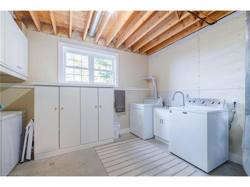 1741 Third Street, St. Catharines, ON - Indoor Photo Showing Laundry Room