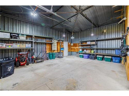 1741 Third Street, St. Catharines, ON - Indoor Photo Showing Garage