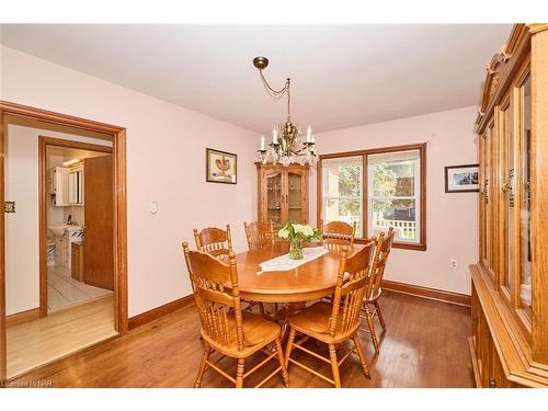 19 Melrose Avenue, St. Catharines, ON - Indoor Photo Showing Dining Room