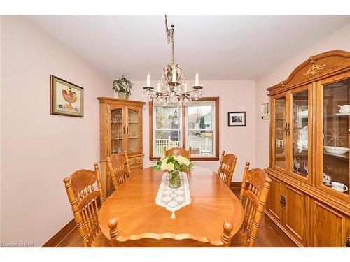 19 Melrose Avenue, St. Catharines, ON - Indoor Photo Showing Dining Room