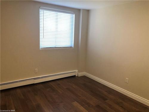 211-264 Grantham Avenue, St. Catharines, ON - Indoor Photo Showing Other Room