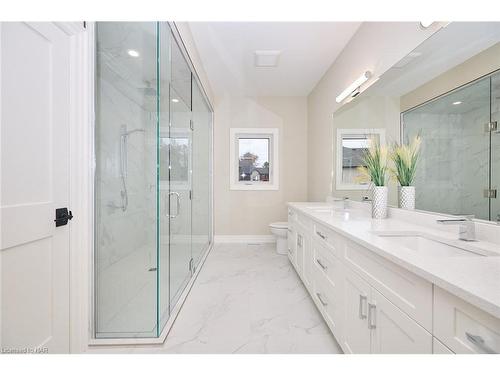 1125 Balfour Street, Fenwick, ON - Indoor Photo Showing Bathroom