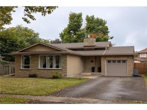 4479 Mitchell Avenue, Niagara Falls, ON - Outdoor With Facade