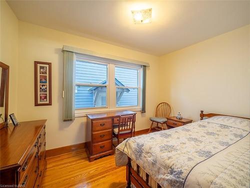 439 Davis Street, Port Colborne, ON - Indoor Photo Showing Bedroom