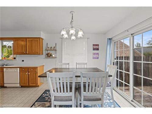 550 Albany Street, Fort Erie, ON - Indoor Photo Showing Dining Room