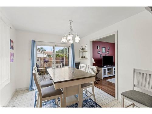 550 Albany Street, Fort Erie, ON - Indoor Photo Showing Dining Room