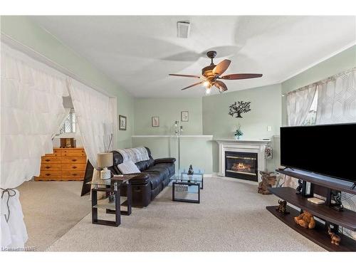 550 Albany Street, Fort Erie, ON - Indoor With Fireplace