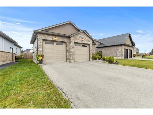 28 Venture Way, Thorold, ON - Outdoor