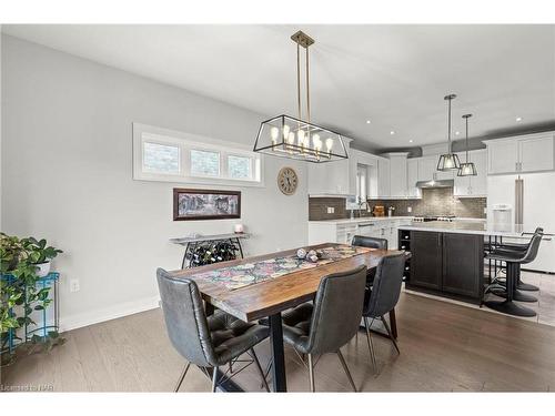 28 Venture Way, Thorold, ON - Indoor Photo Showing Dining Room