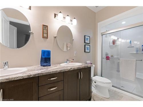 25 Andrew Lane Lane, Thorold, ON - Indoor Photo Showing Bathroom