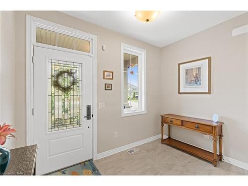 25 Andrew Lane Lane, Thorold, ON - Indoor Photo Showing Other Room