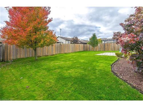 3281 Charleston Drive Drive, Fort Erie, ON - Outdoor With Backyard