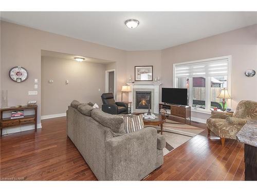 3281 Charleston Drive Drive, Fort Erie, ON - Indoor Photo Showing Living Room With Fireplace