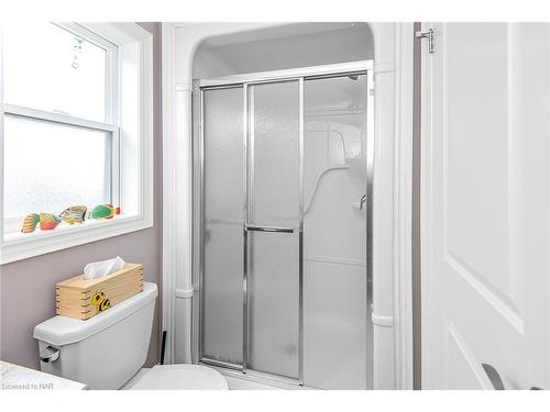 3281 Charleston Drive Drive, Fort Erie, ON - Indoor Photo Showing Bathroom