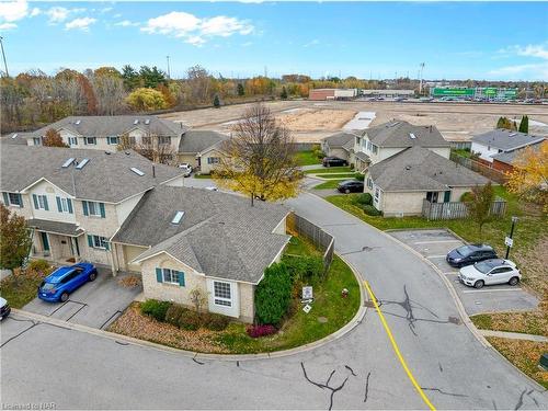 27-7470 Monastery Drive, Niagara Falls, ON - Outdoor With View