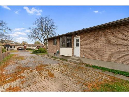 Main-125 Meredith Drive, St. Catharines, ON - Outdoor