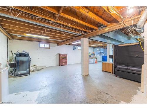 6791 O'Neil Street, Niagara Falls, ON - Indoor Photo Showing Basement