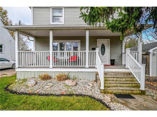 7069 Windsor Crescent, Niagara Falls, ON - Outdoor With Deck Patio Veranda