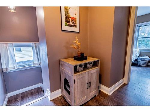 7069 Windsor Crescent, Niagara Falls, ON - Indoor Photo Showing Other Room