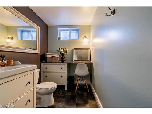 7069 Windsor Crescent, Niagara Falls, ON - Indoor Photo Showing Bathroom