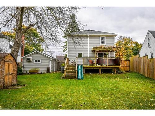 7069 Windsor Crescent, Niagara Falls, ON - Outdoor With Deck Patio Veranda