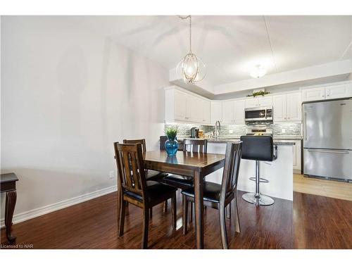 221-4644 Pettit Avenue Avenue, Niagara Falls, ON - Indoor Photo Showing Dining Room