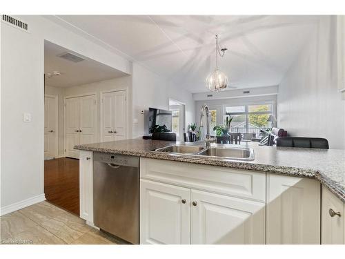 221-4644 Pettit Avenue Avenue, Niagara Falls, ON - Indoor Photo Showing Kitchen With Double Sink With Upgraded Kitchen