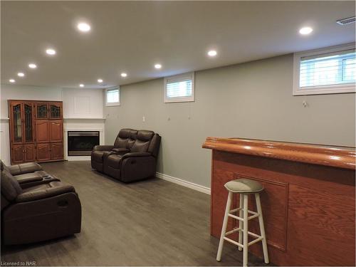 Lower Unit-3137 Kingswood Crescent, Niagara Falls, ON - Indoor Photo Showing Basement